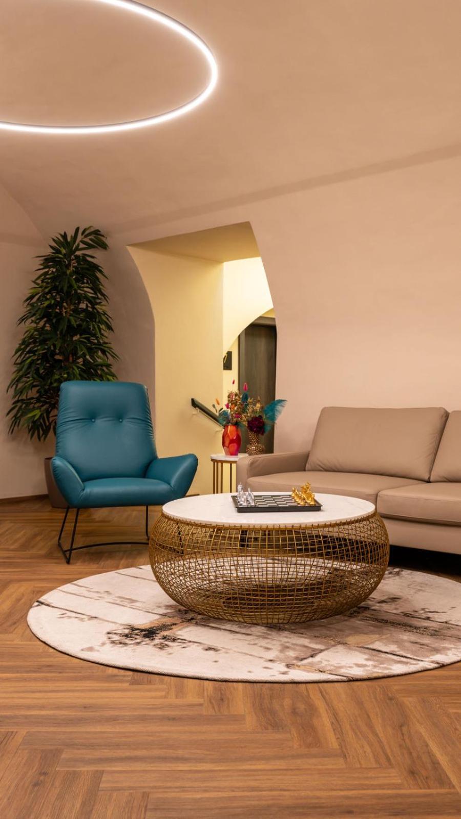 Aparthotel Lavilo Main Square Graz Ngoại thất bức ảnh
