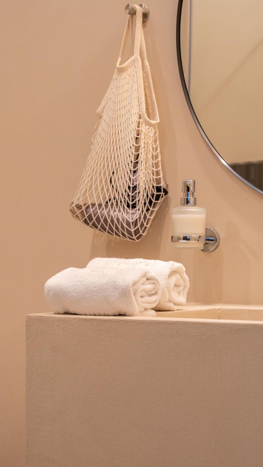 Aparthotel Lavilo Main Square Graz Ngoại thất bức ảnh