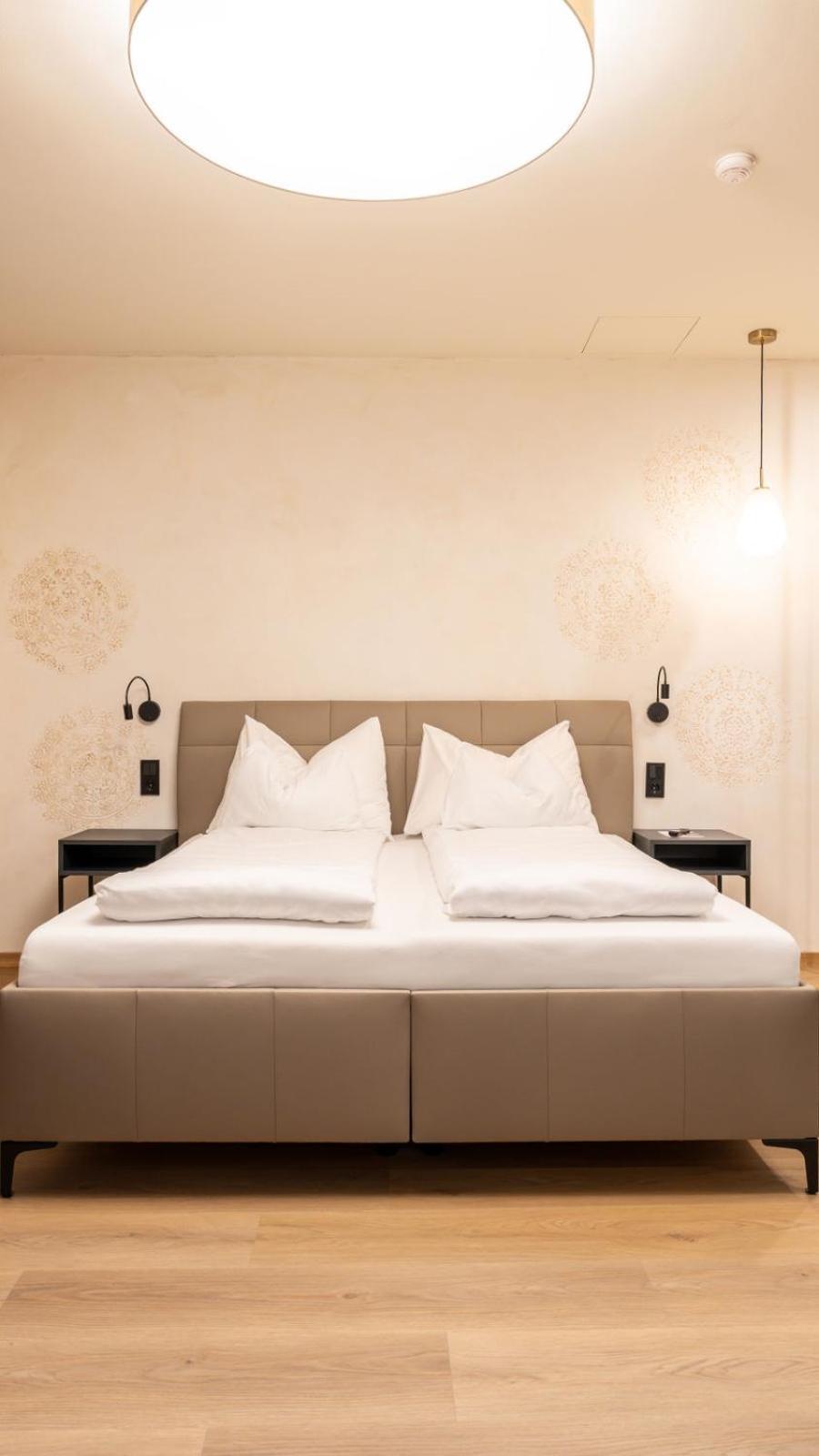 Aparthotel Lavilo Main Square Graz Ngoại thất bức ảnh